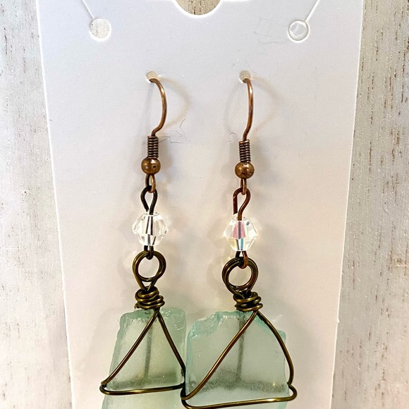 41. Handcrafted Sea Glass Wire-Wrap Earrings - Light green - Picture 2 of 2